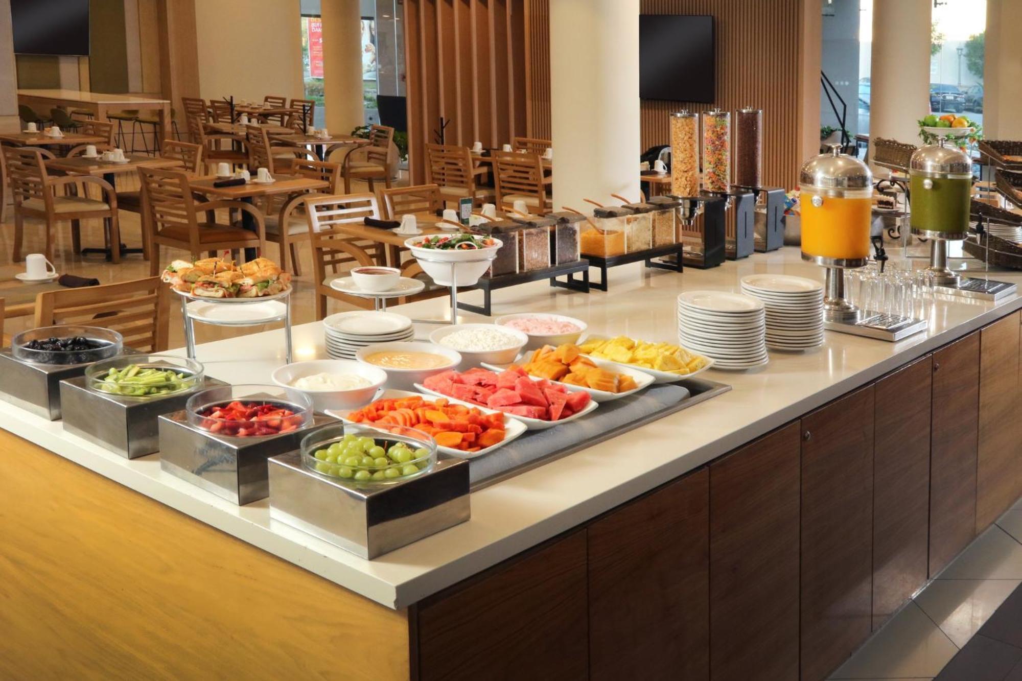 Holiday Inn Tijuana Zona Rio By Ihg Esterno foto